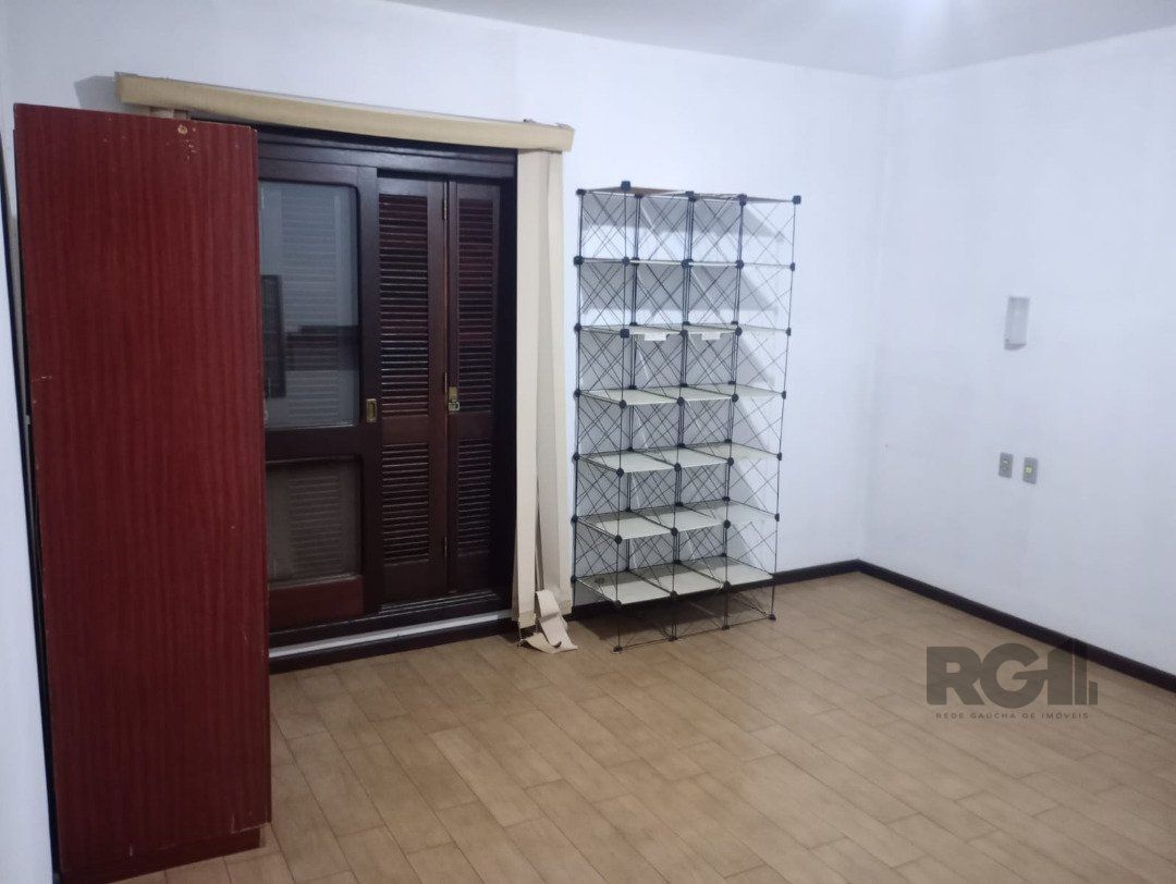 Casa à venda com 5 quartos, 252m² - Foto 8