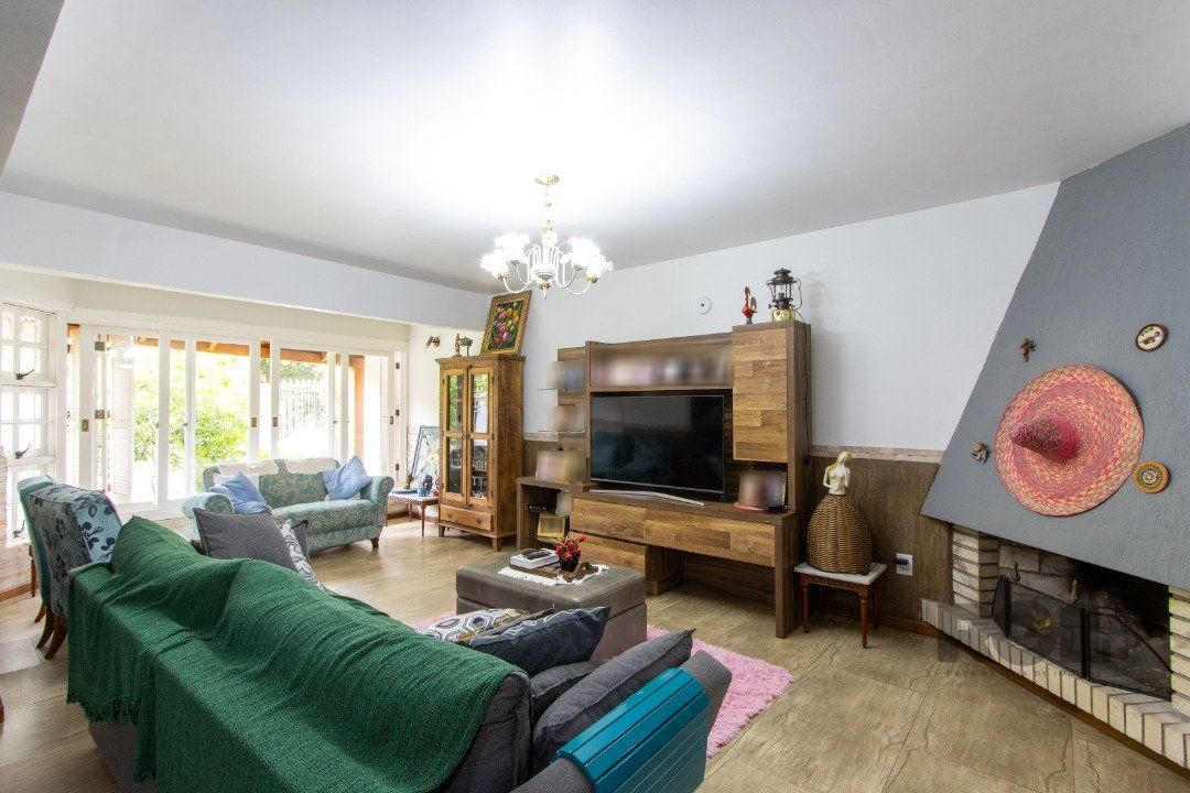 Casa à venda com 4 quartos, 306m² - Foto 2