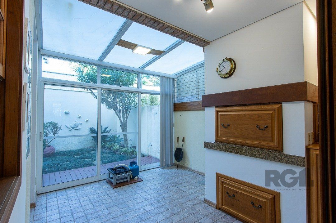 Casa de Condomínio à venda com 4 quartos, 216m² - Foto 13