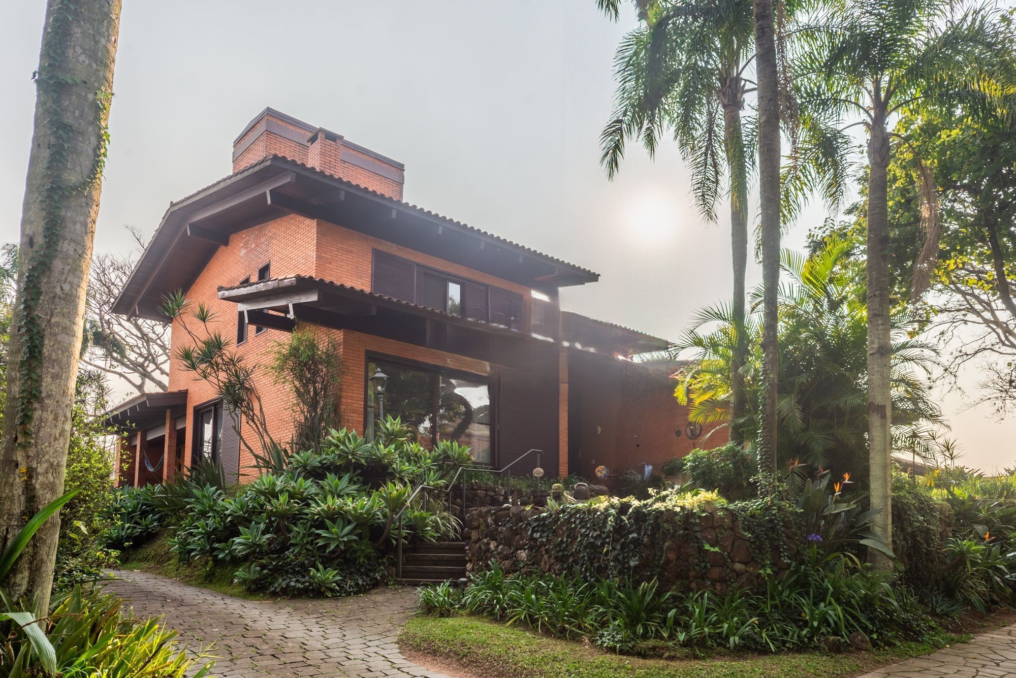 Casa de Condomínio com 394m², 4 dormitórios no bairro Cavalhada em Porto Alegre para Comprar