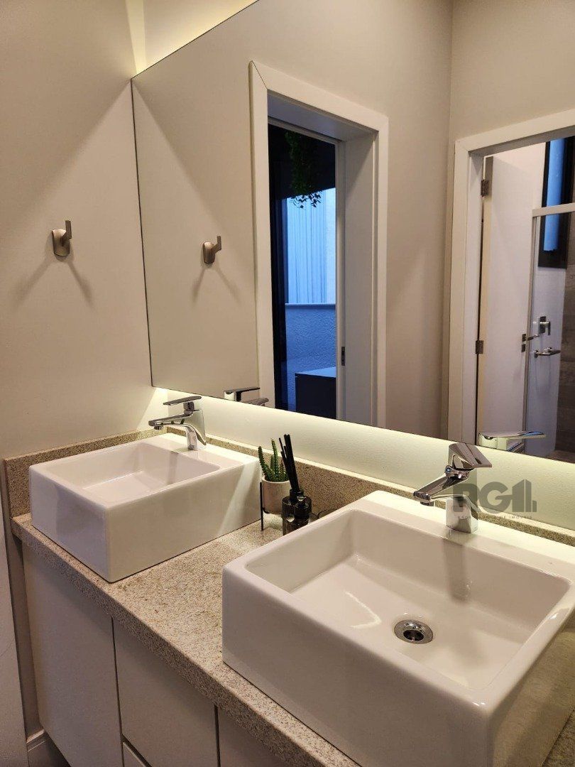 Casa de Condomínio à venda com 4 quartos, 224m² - Foto 24