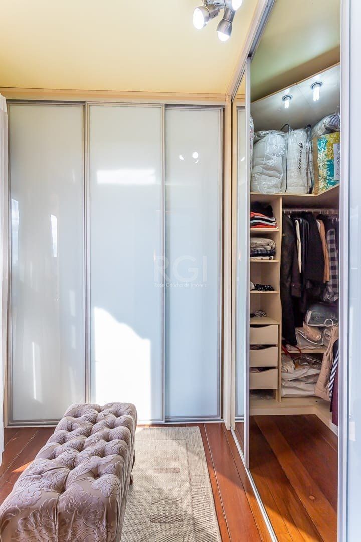 Casa à venda com 3 quartos, 246m² - Foto 14