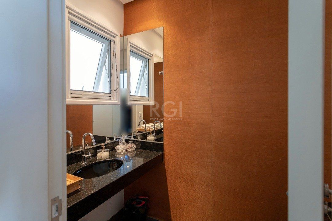 Casa de Condomínio à venda com 5 quartos, 403m² - Foto 4