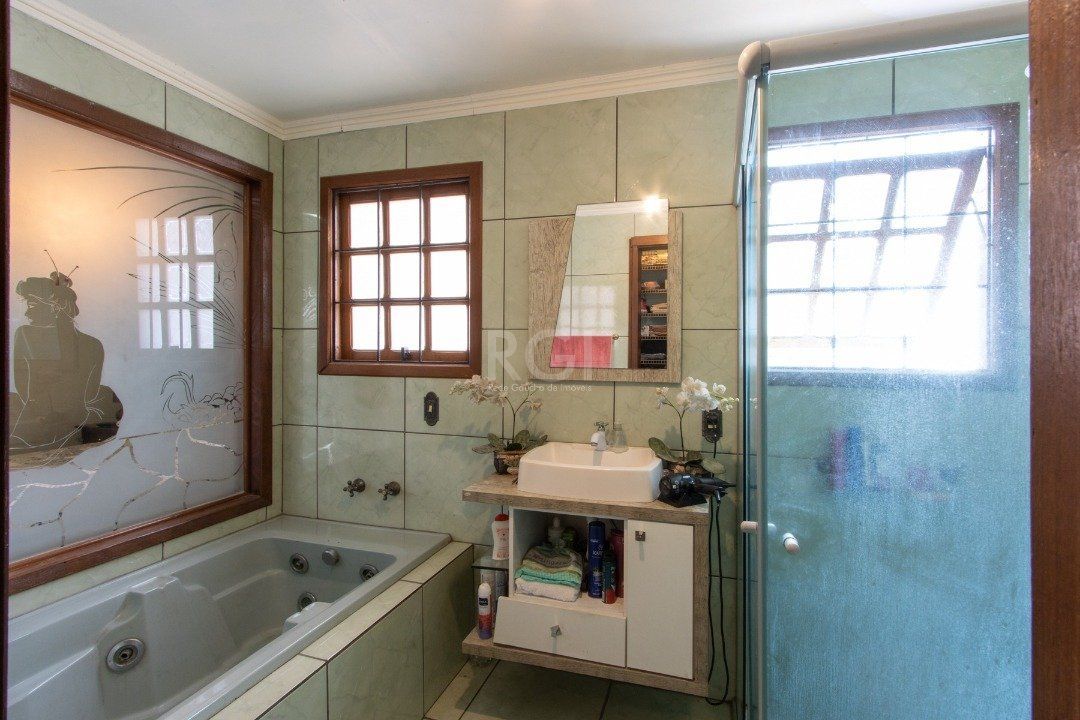 Casa à venda com 5 quartos, 250m² - Foto 46