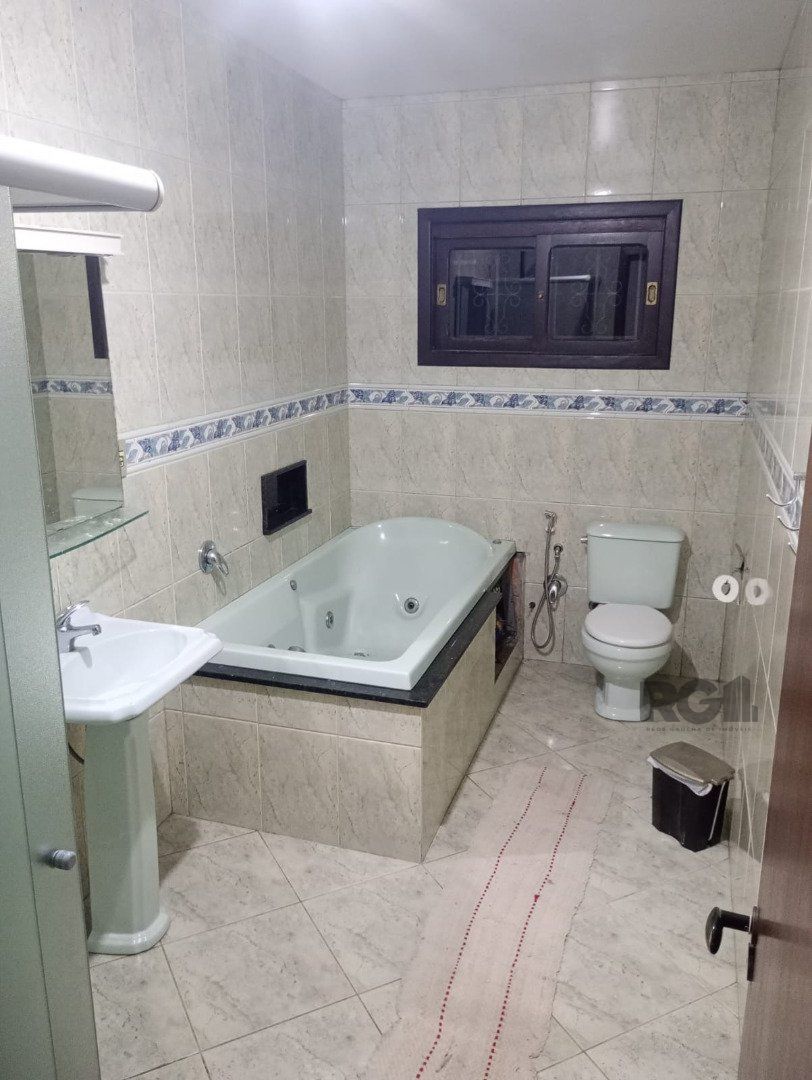 Casa à venda com 5 quartos, 252m² - Foto 14