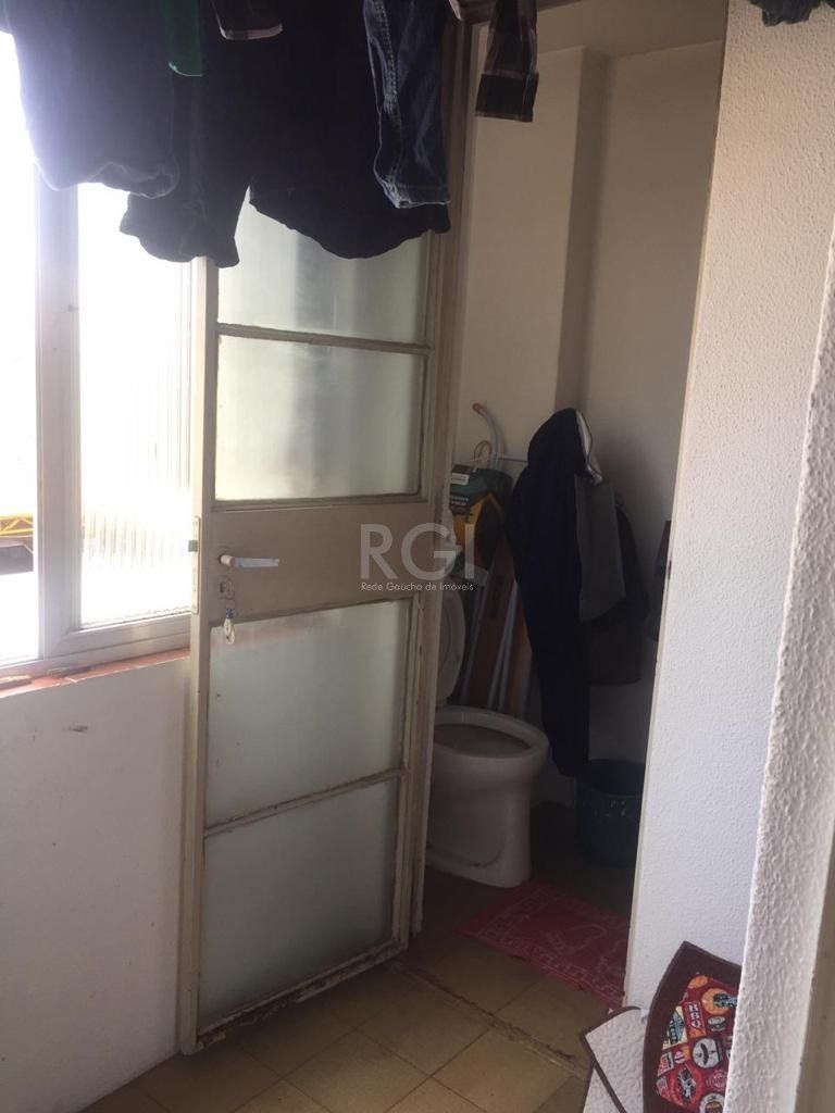 Apartamento à venda com 2 quartos, 75m² - Foto 9