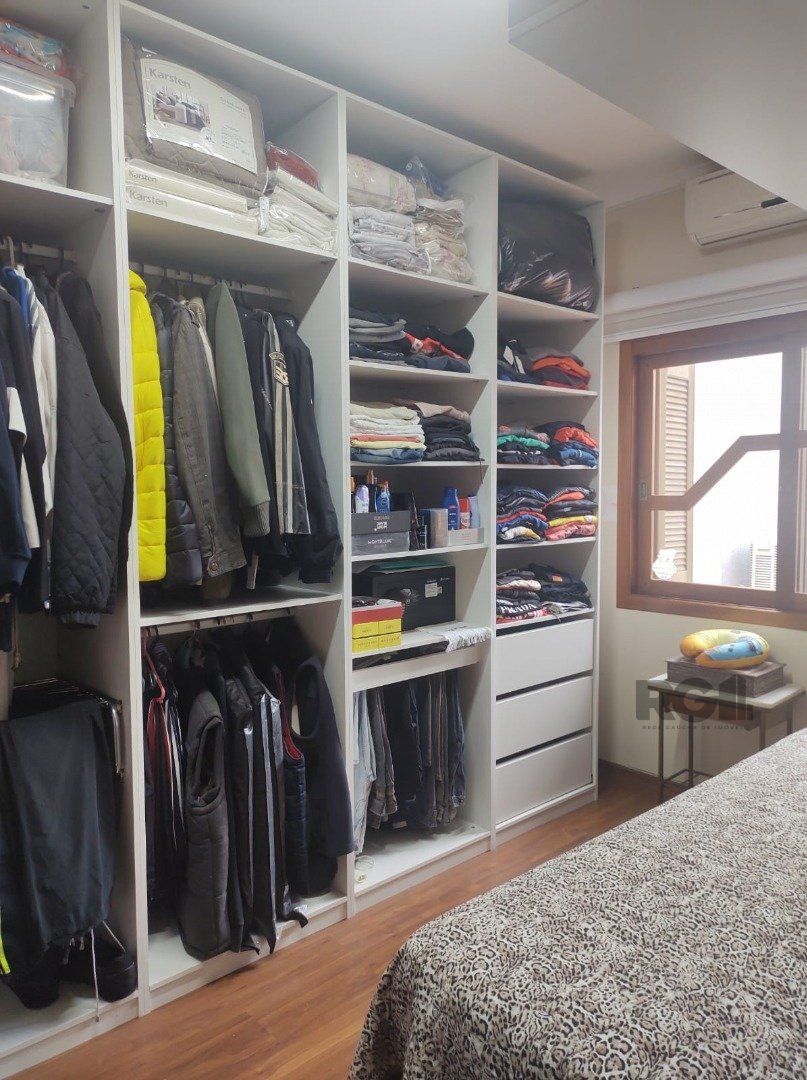 Casa à venda com 4 quartos, 201m² - Foto 11
