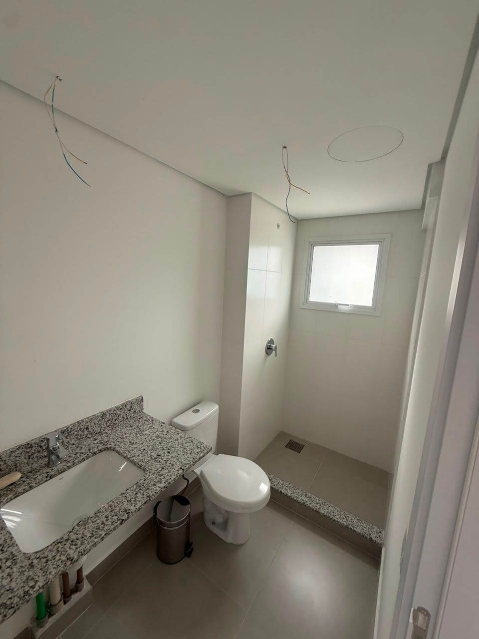 Apartamento para Venda - 69.96m², 2 dormitórios, sendo 2 suites, 1 vaga - Moinhos de Vento — foto 3