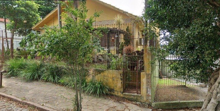 Casa 4 Dormitório(s) Bairro Parque Santa Fé