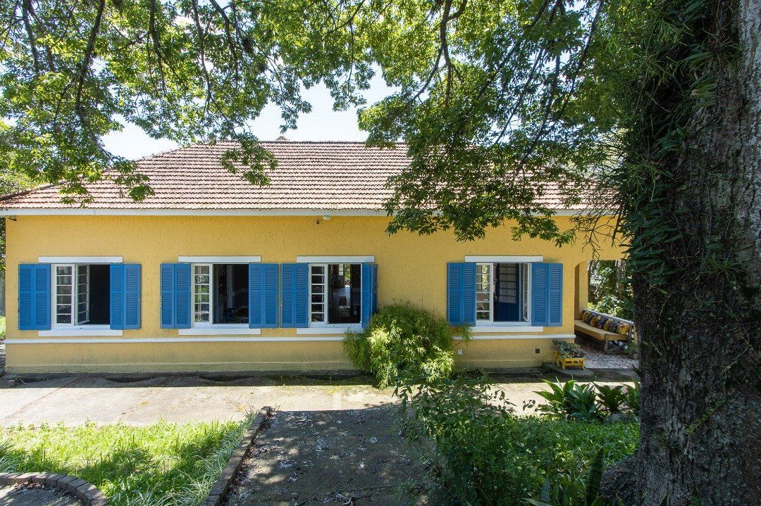 Casa à venda com 3 quartos, 239m² - Foto 2