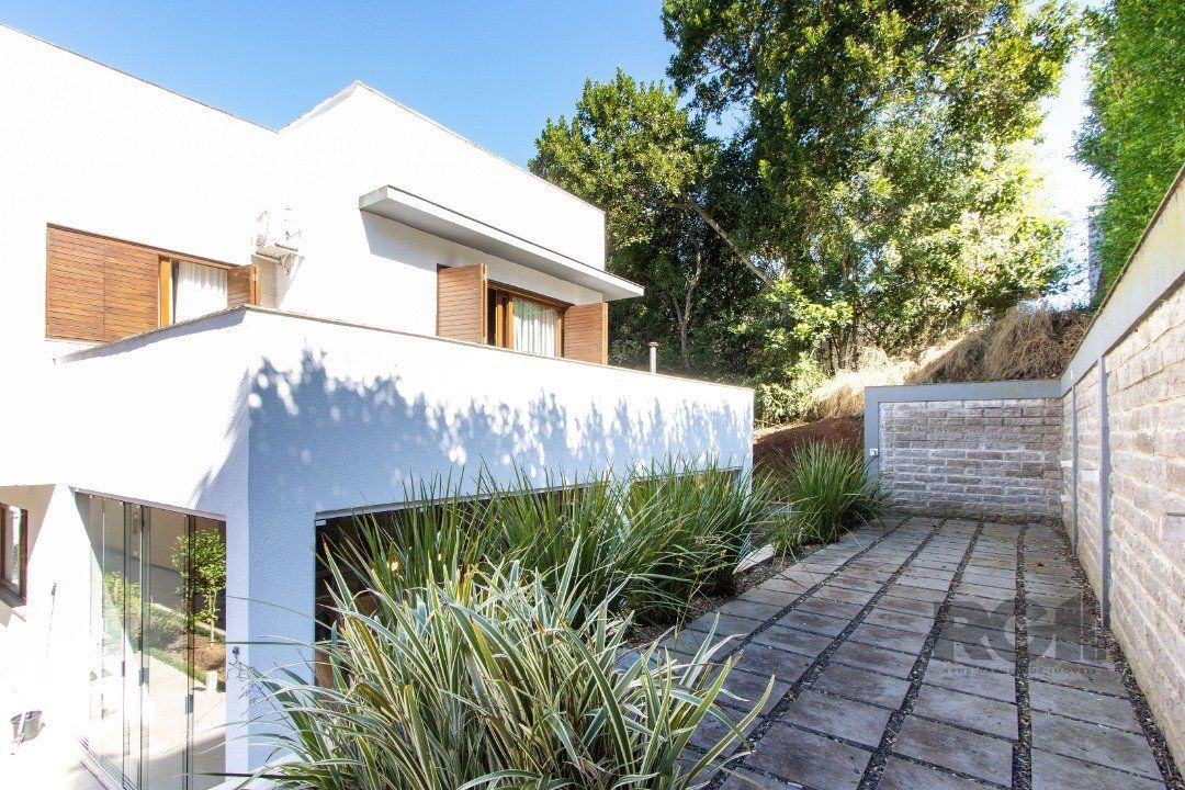 Casa de Condomínio à venda com 3 quartos, 230m² - Foto 22