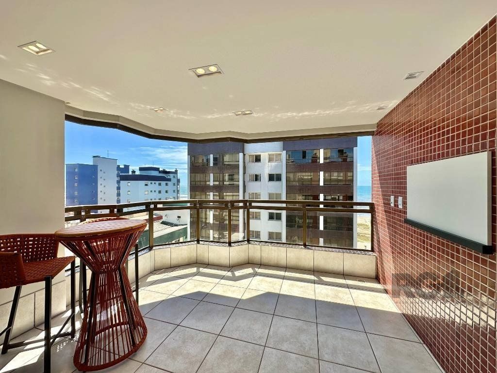 Apartamento à venda com 2 quartos, 67m² - Foto 23
