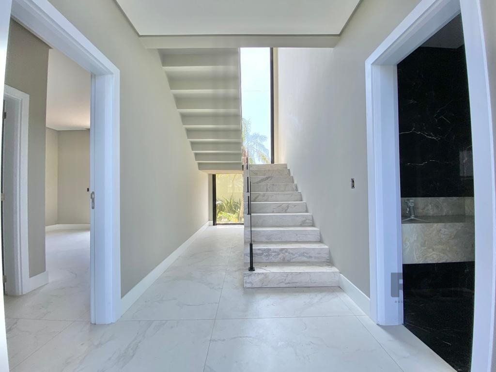 Casa de Condomínio à venda com 5 quartos, 403m² - Foto 8