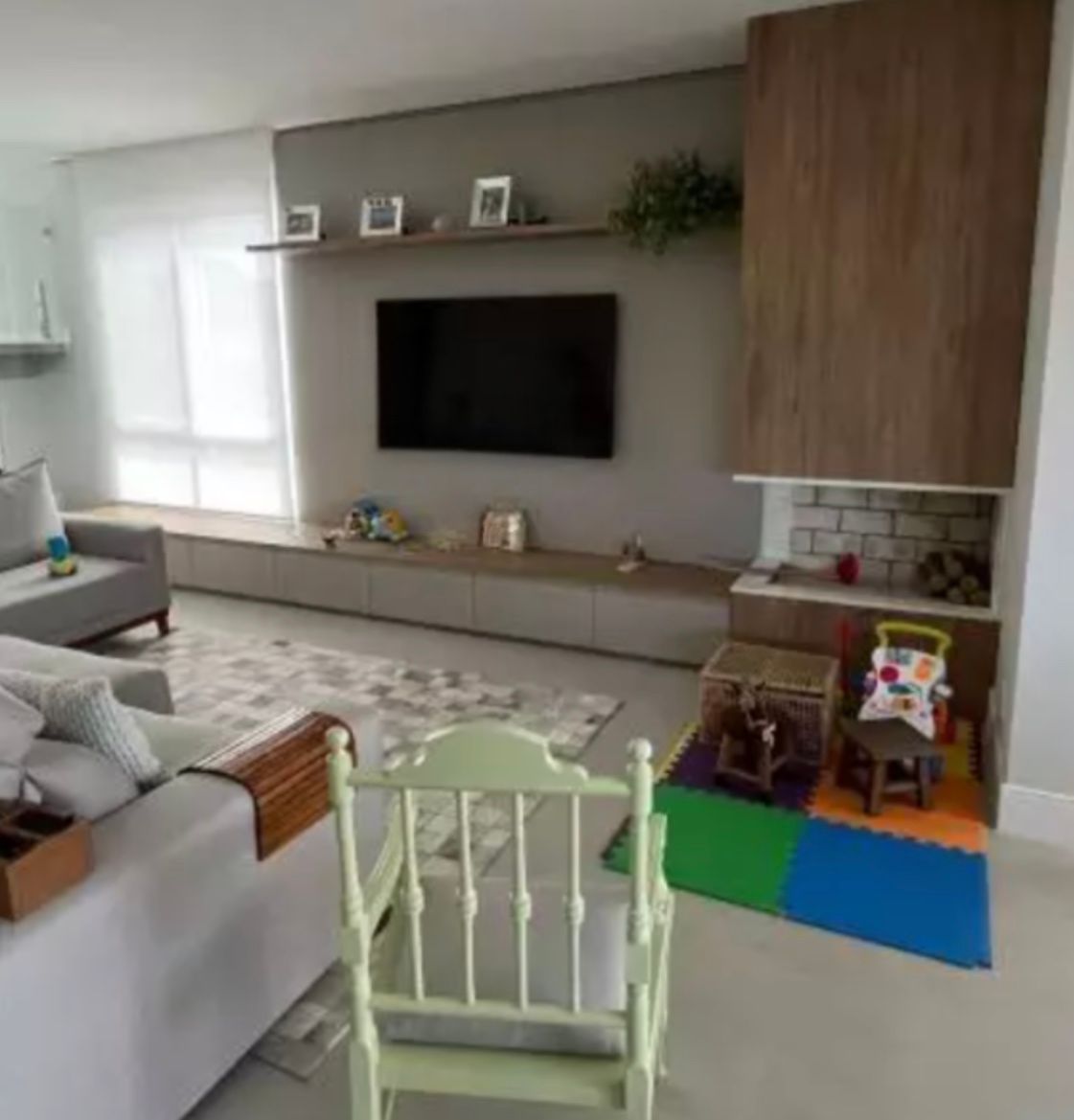 Casa de Condomínio à venda com 3 quartos, 235m² - Foto 2
