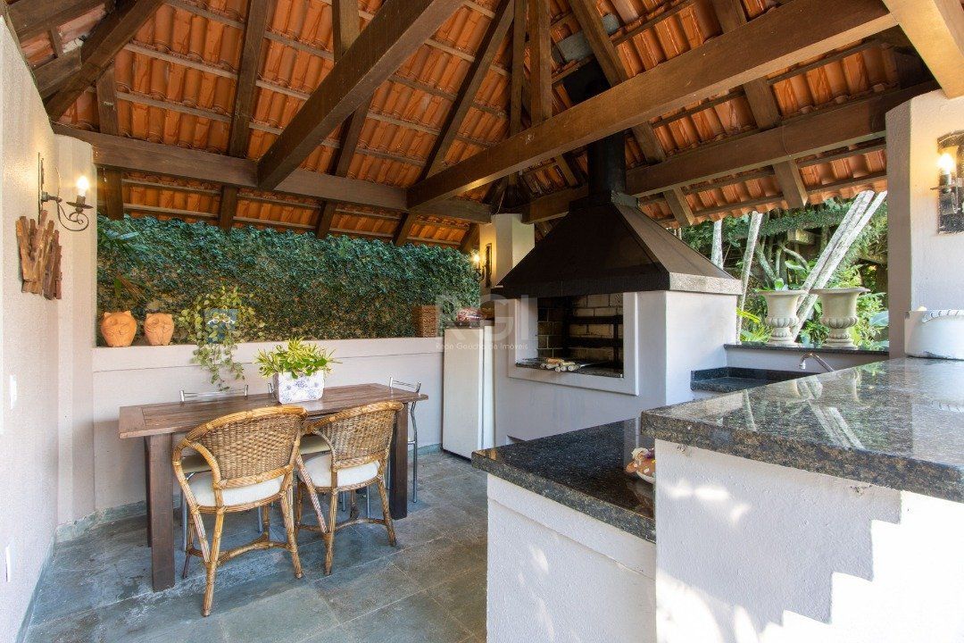 Casa de Condomínio à venda com 8 quartos, 1350m² - Foto 33