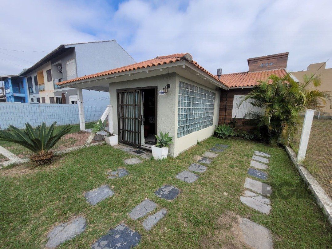 Casa à venda com 4 quartos, 85m² - Foto 3