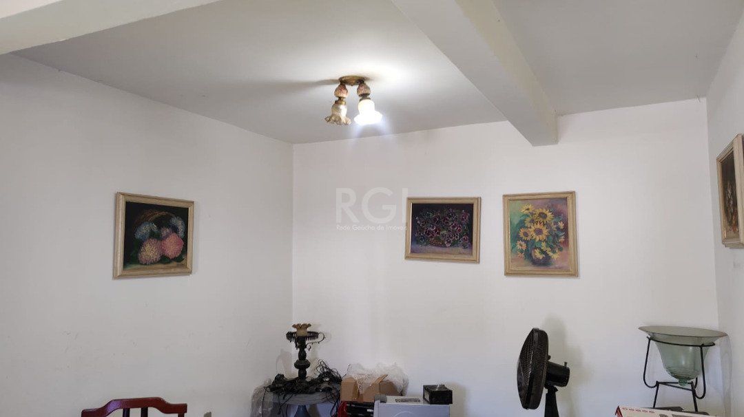 Casa à venda com 4 quartos, 237m² - Foto 2