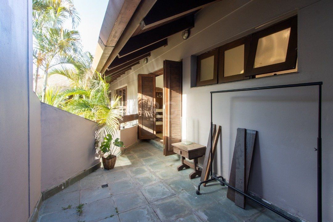 Casa de Condomínio à venda com 8 quartos, 1350m² - Foto 99