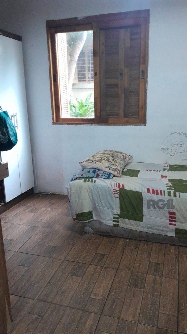 Casa à venda com 6 quartos, 200m² - Foto 28