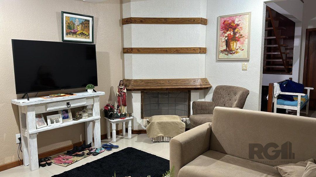 Casa à venda com 3 quartos, 239m² - Foto 2