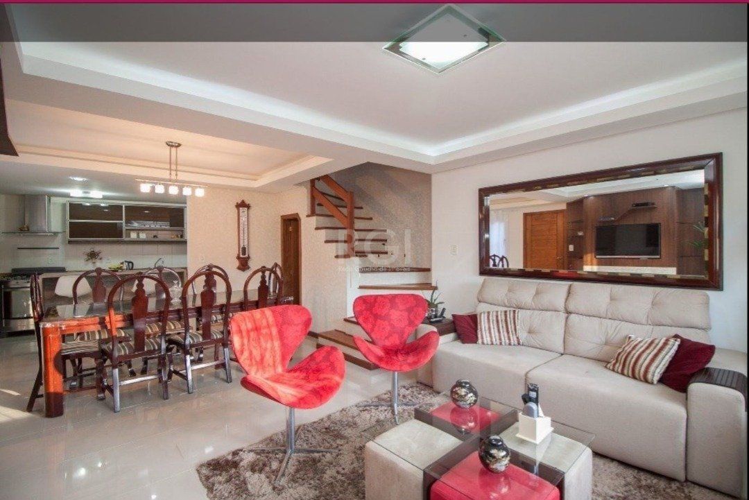 Casa, 3 quartos, 256 m² - Foto 1