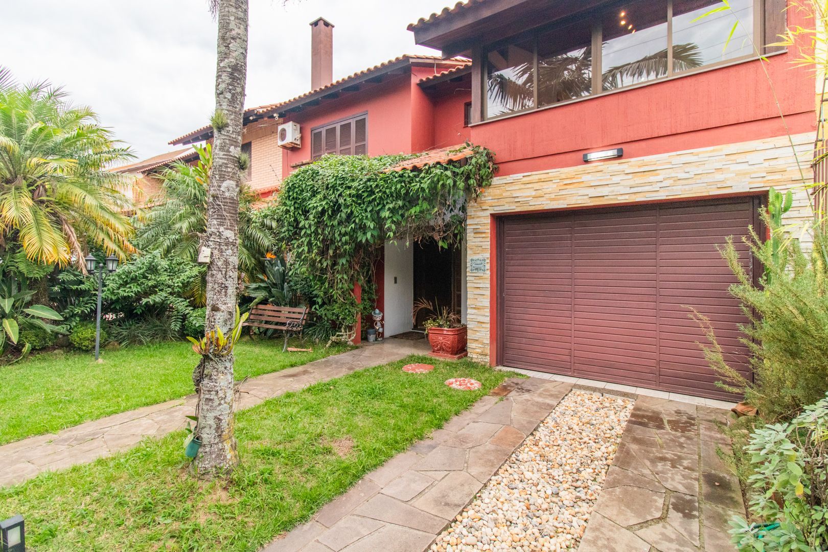 Casa no Imperial Park  3 dormitórios sendo 1 suíte, próximo a av. Juca Batista