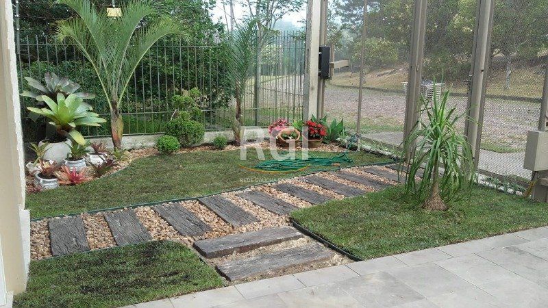 Casa à venda com 3 quartos, 350m² - Foto 1