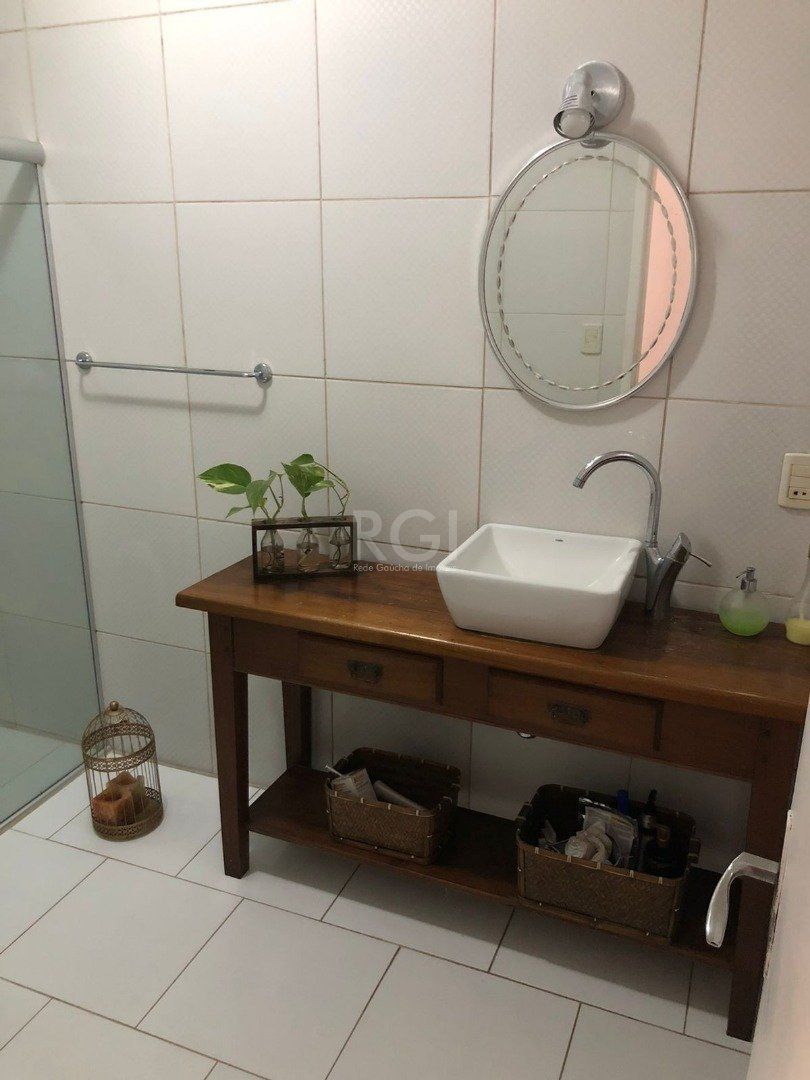 Casa à venda com 3 quartos, 210m² - Foto 14