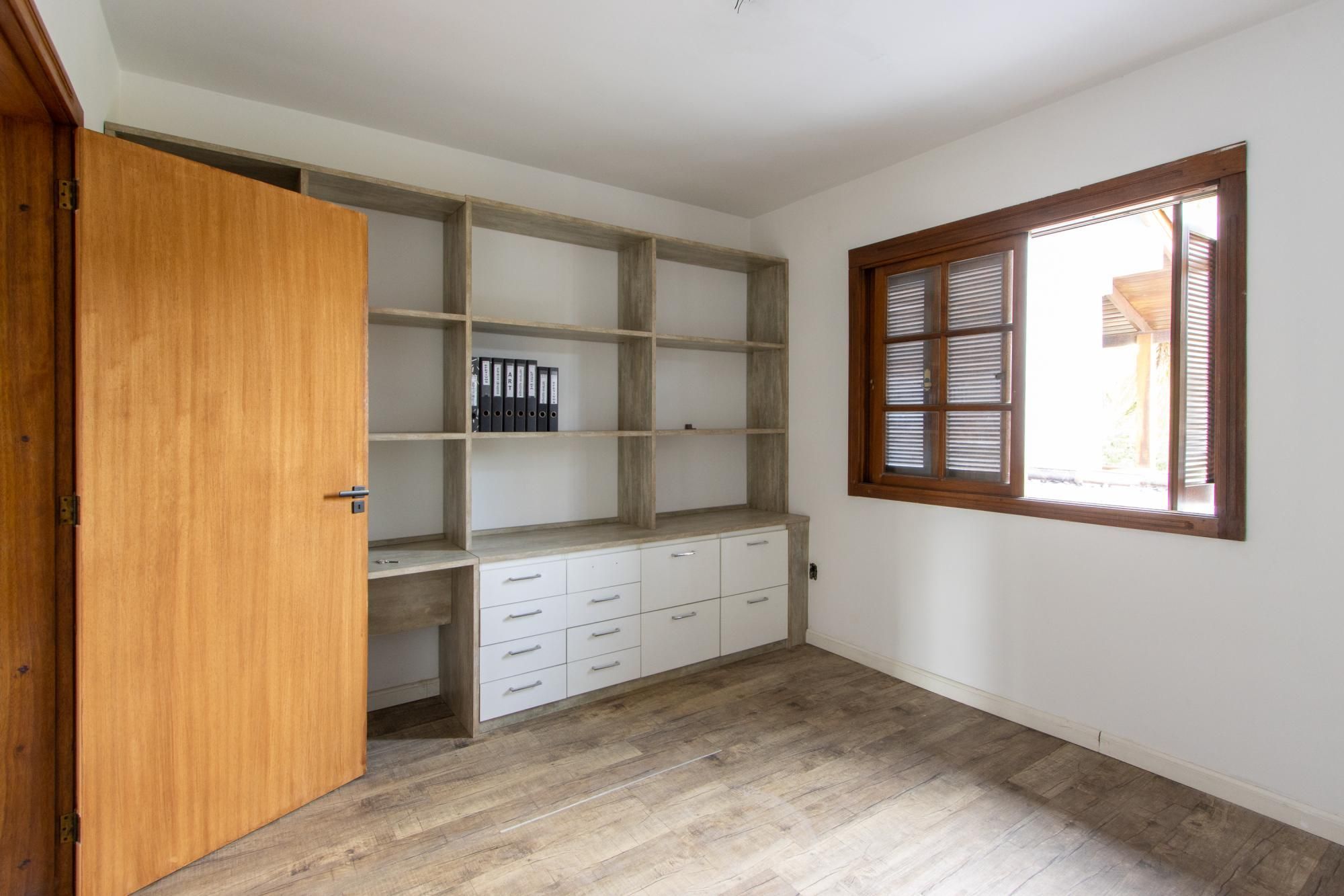 Casa, 4 quartos, 285 m² - Foto 46