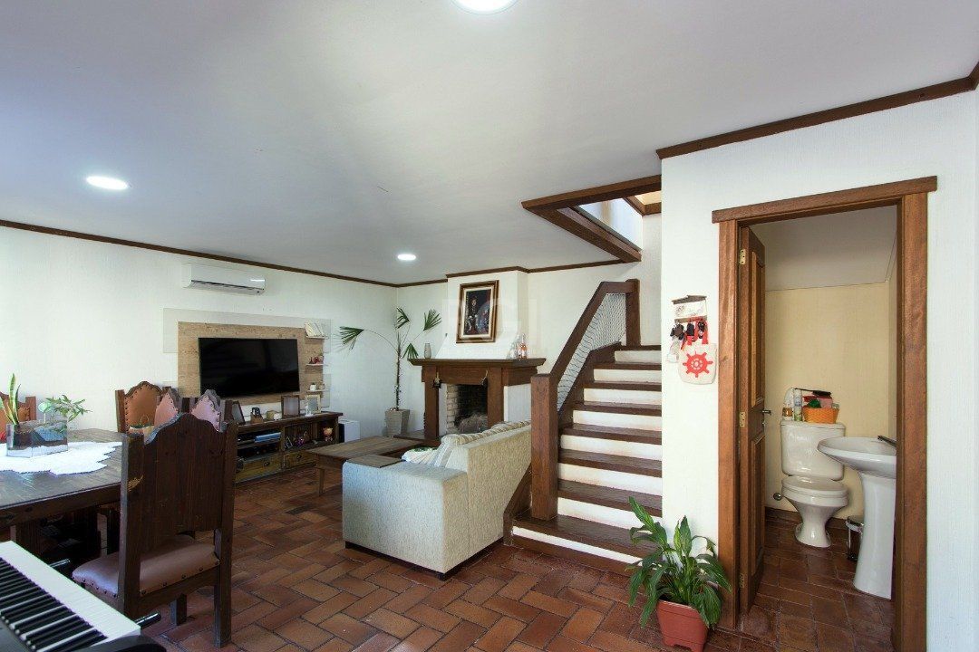 Casa de Condomínio à venda com 2 quartos, 195m² - Foto 1