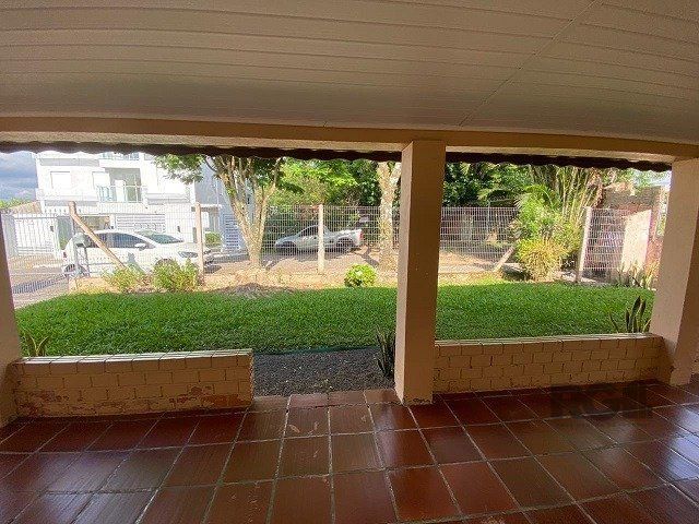 Casa à venda com 2 quartos, 69m² - Foto 2