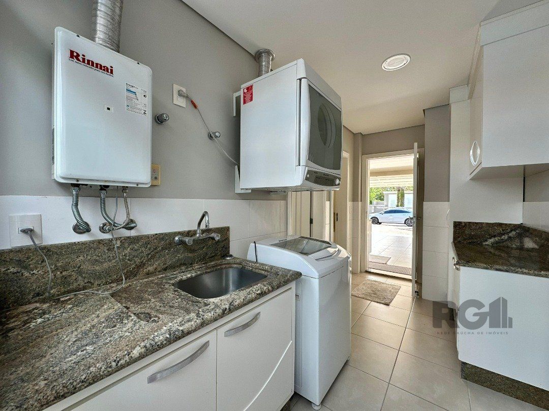 Casa de Condomínio à venda com 5 quartos, 323m² - Foto 10