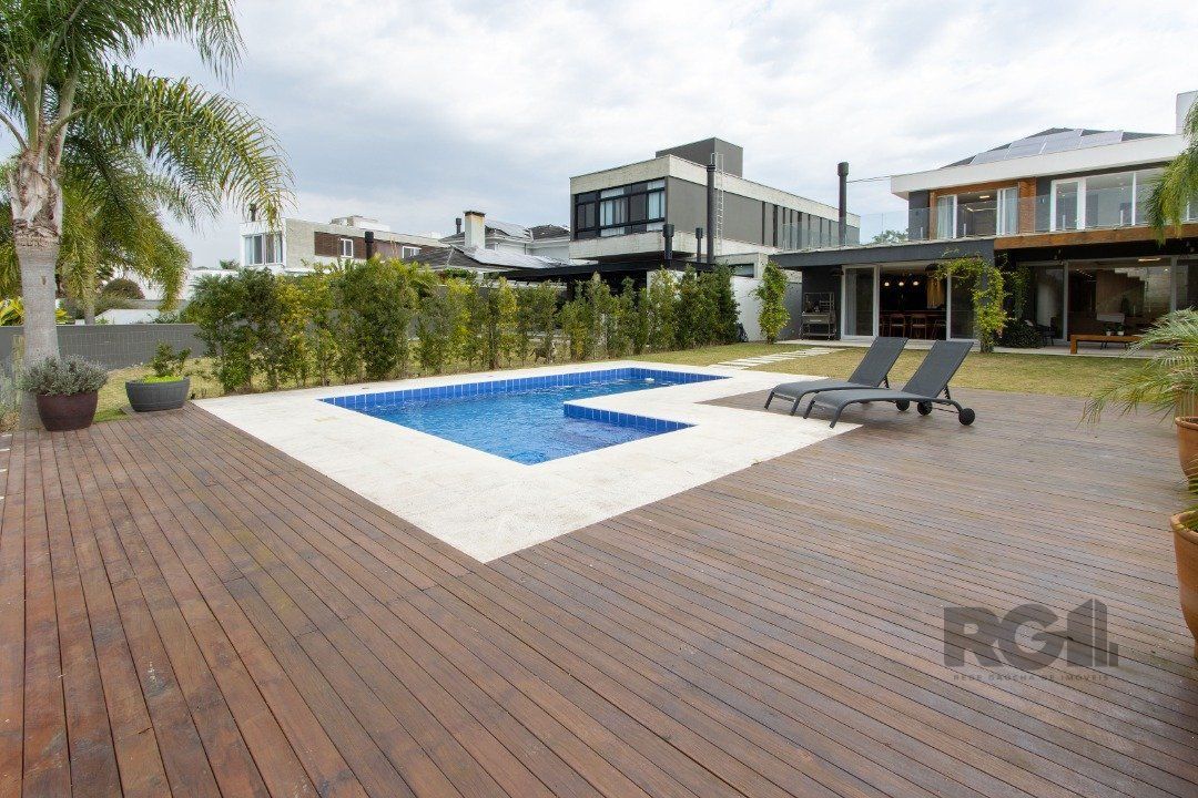Casa de Condomínio à venda com 4 quartos, 350m² - Foto 40