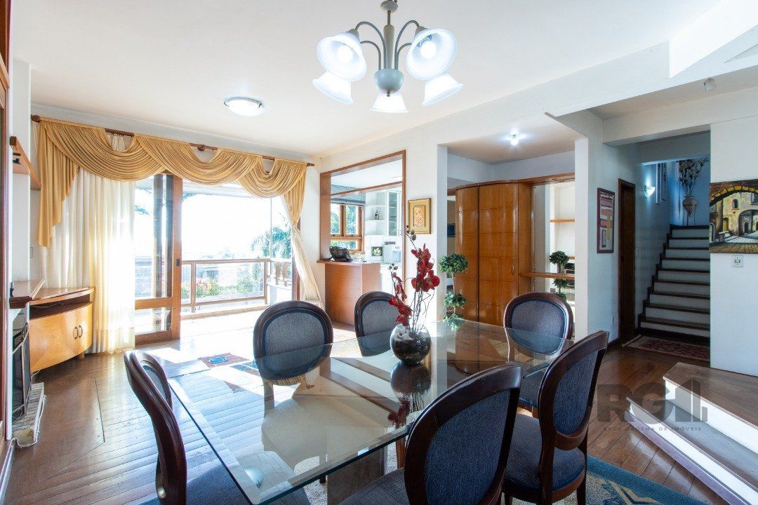 Casa, 3 quartos, 287 m² - Foto 1