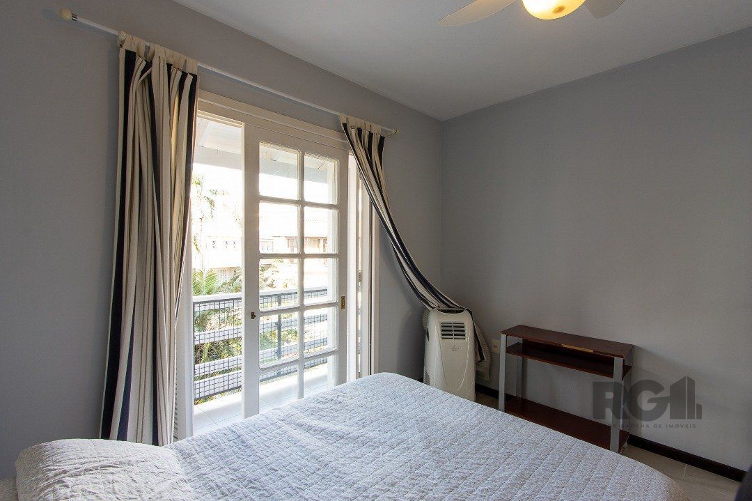Casa de Condomínio à venda com 3 quartos, 217m² - Foto 39