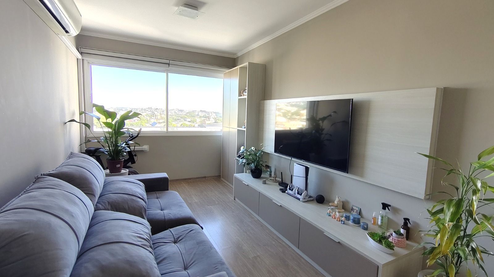 Apartamento de 2 dormitórios, 1 vaga, no bairro São José.