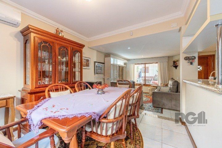 Casa de Condomínio à venda com 3 quartos, 250m² - Foto 8