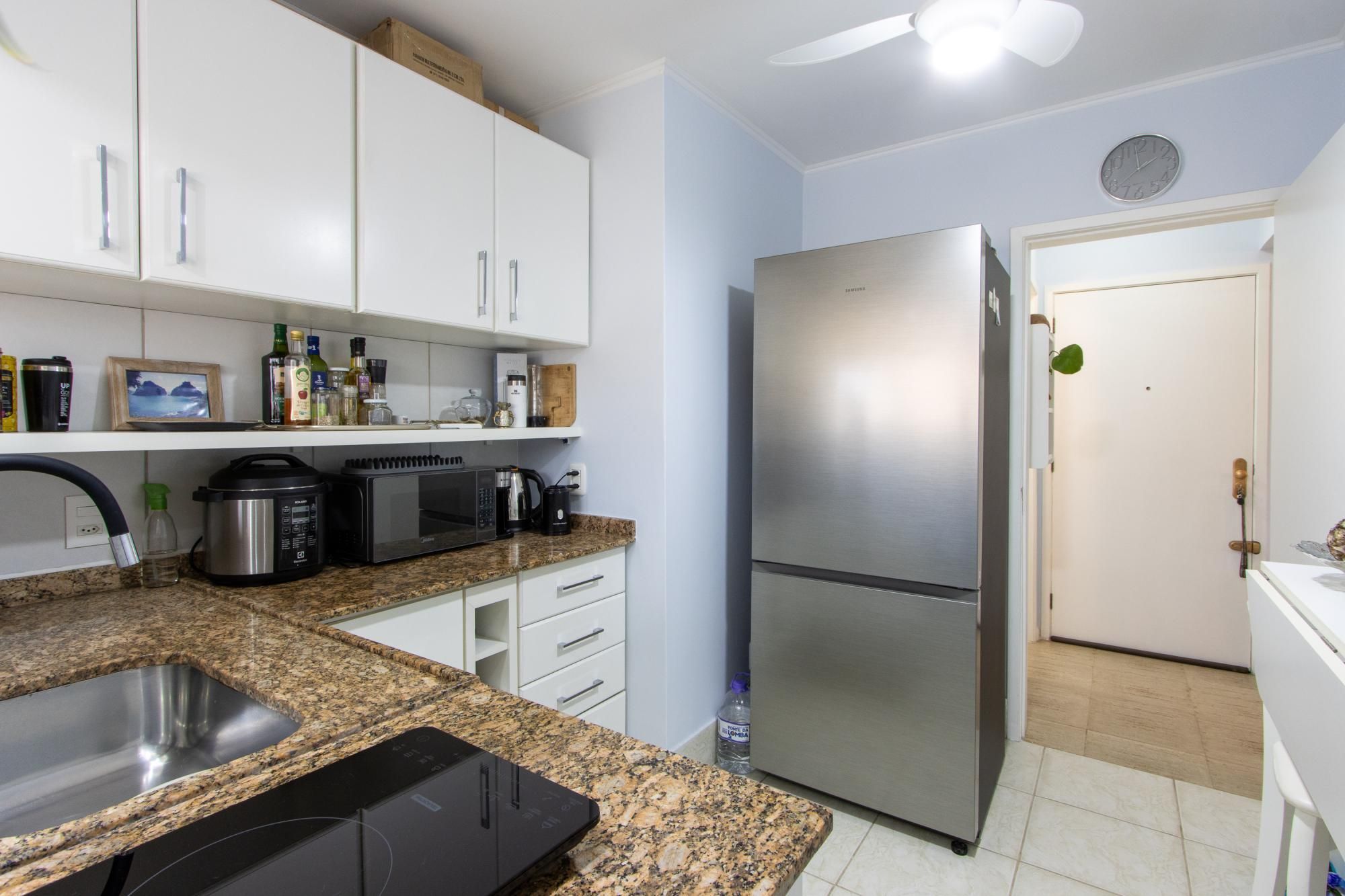 Apartamento à venda com 2 quartos, 68m² - Foto 8