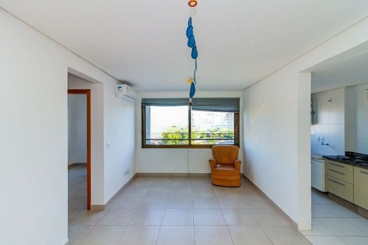 Apartamento à venda com 2 quartos, 61m² - Foto 3
