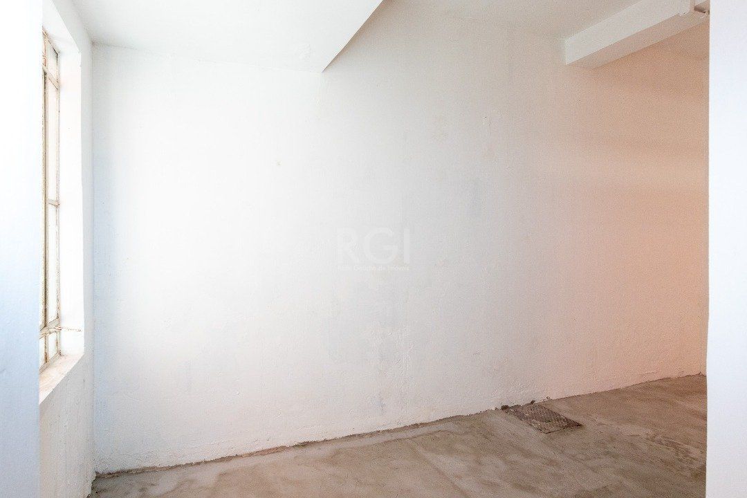 Casa à venda com 3 quartos, 232m² - Foto 9