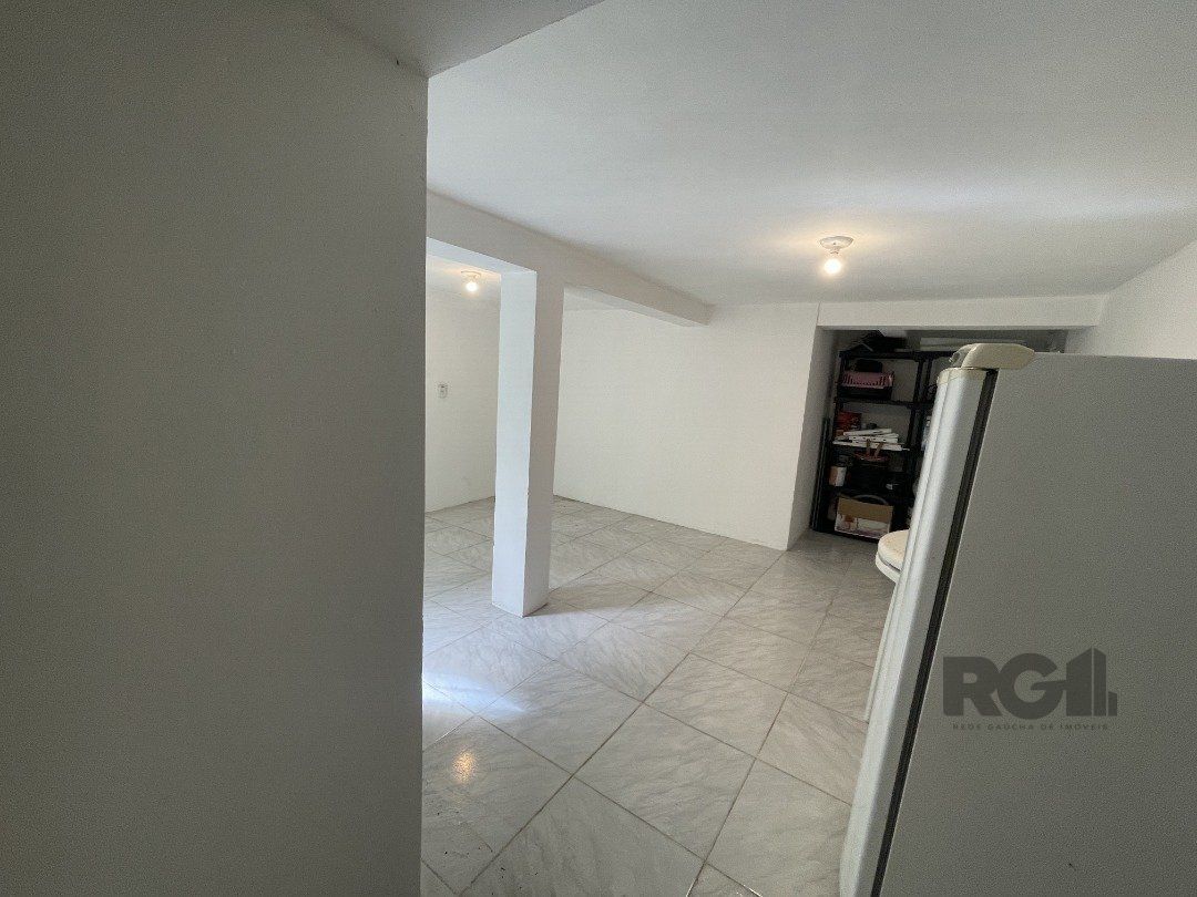Casa de Condomínio à venda com 3 quartos, 216m² - Foto 3