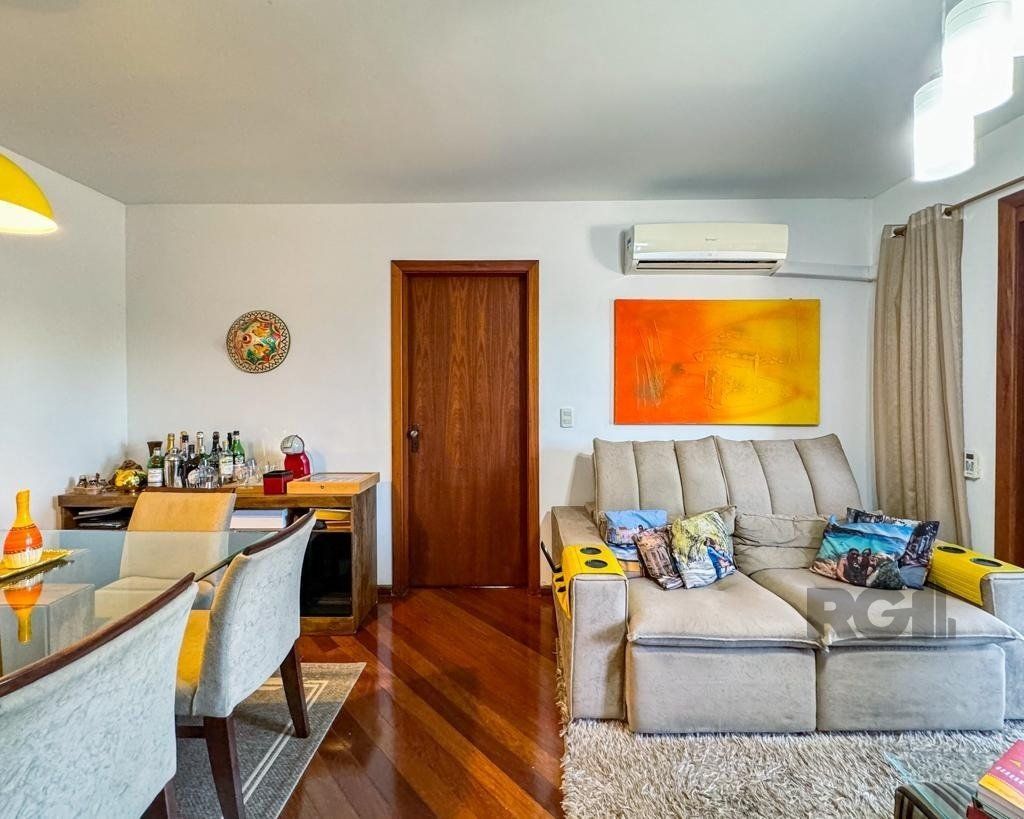 Apartamento à venda com 2 quartos, 72m² - Foto 3