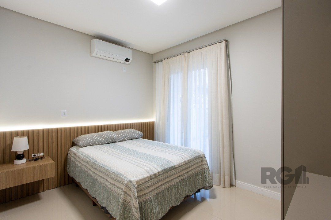 Casa de Condomínio à venda com 4 quartos, 350m² - Foto 13