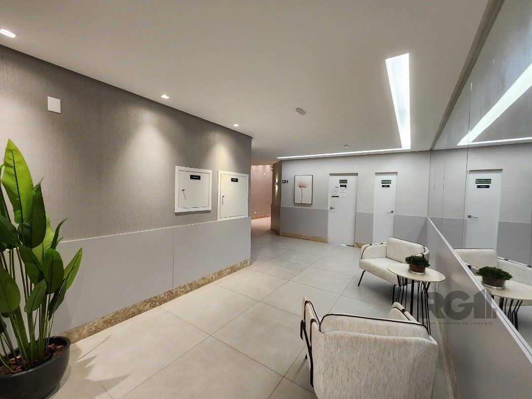 Apartamento à venda com 2 quartos, 66m² - Foto 2