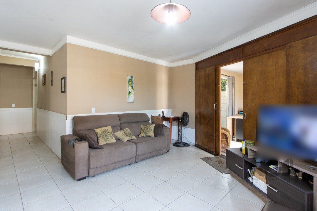 Casa à venda com 6 quartos, 288m² - Foto 11