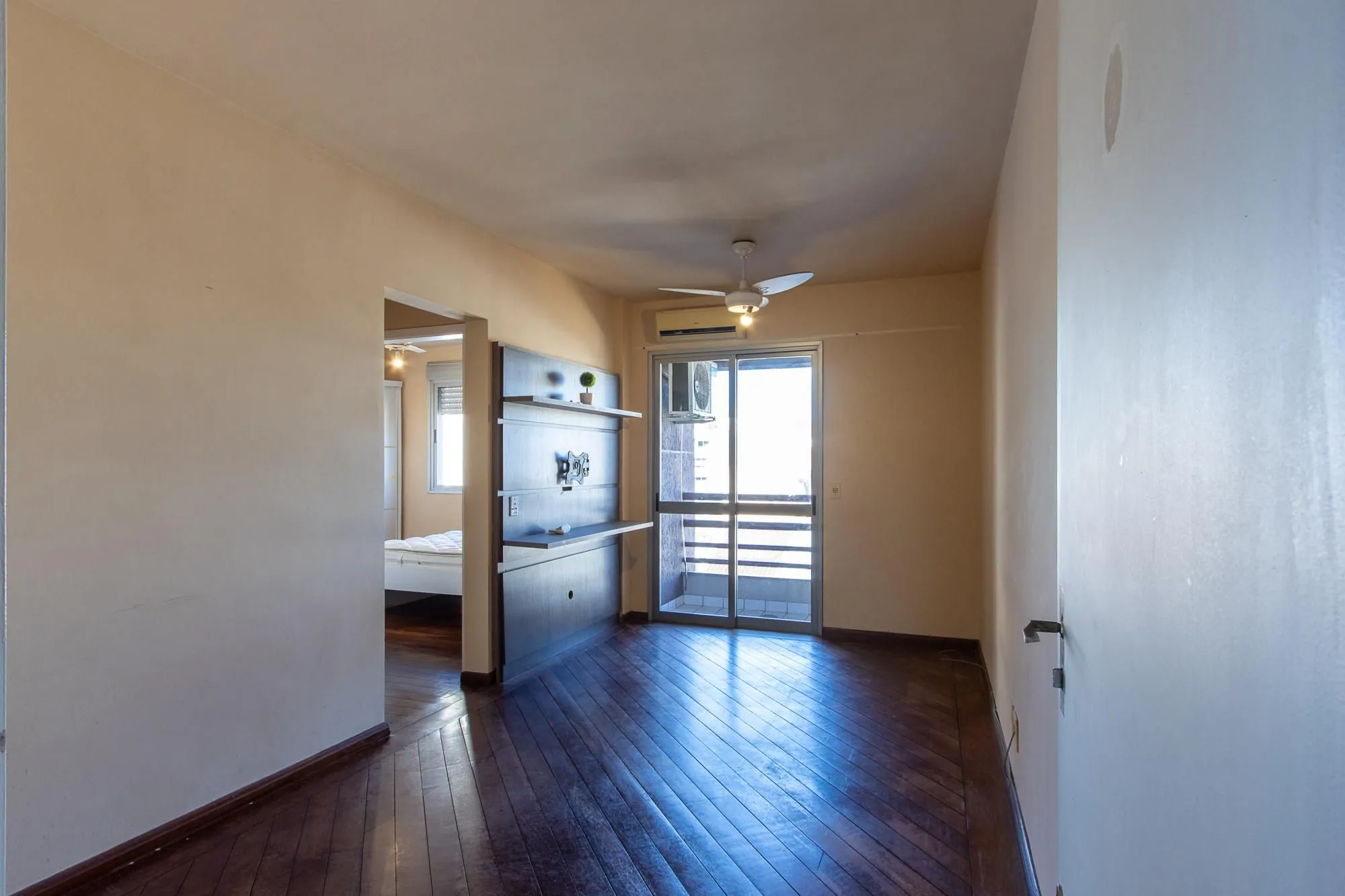 Apartamento, 1 dormitório no bairro Cidade Baixa em Porto Alegre para Comprar