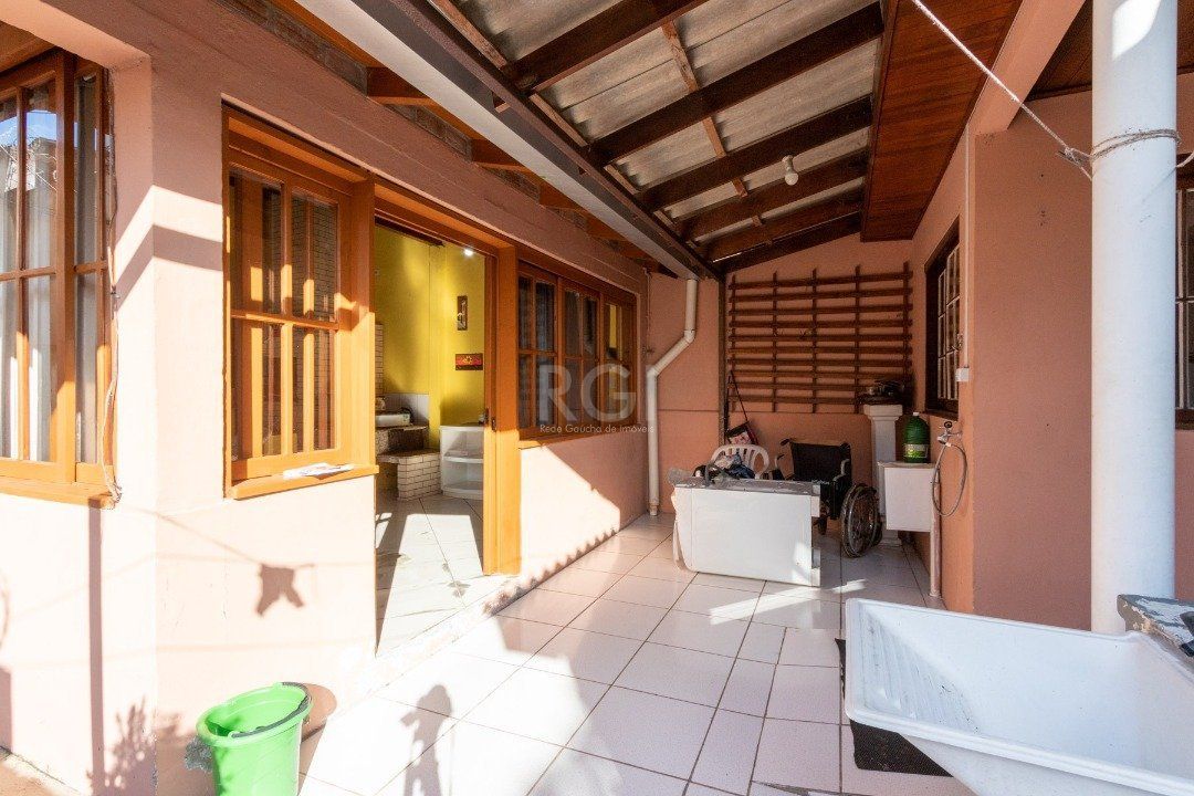 Casa, 6 quartos, 240 m² - Foto 14