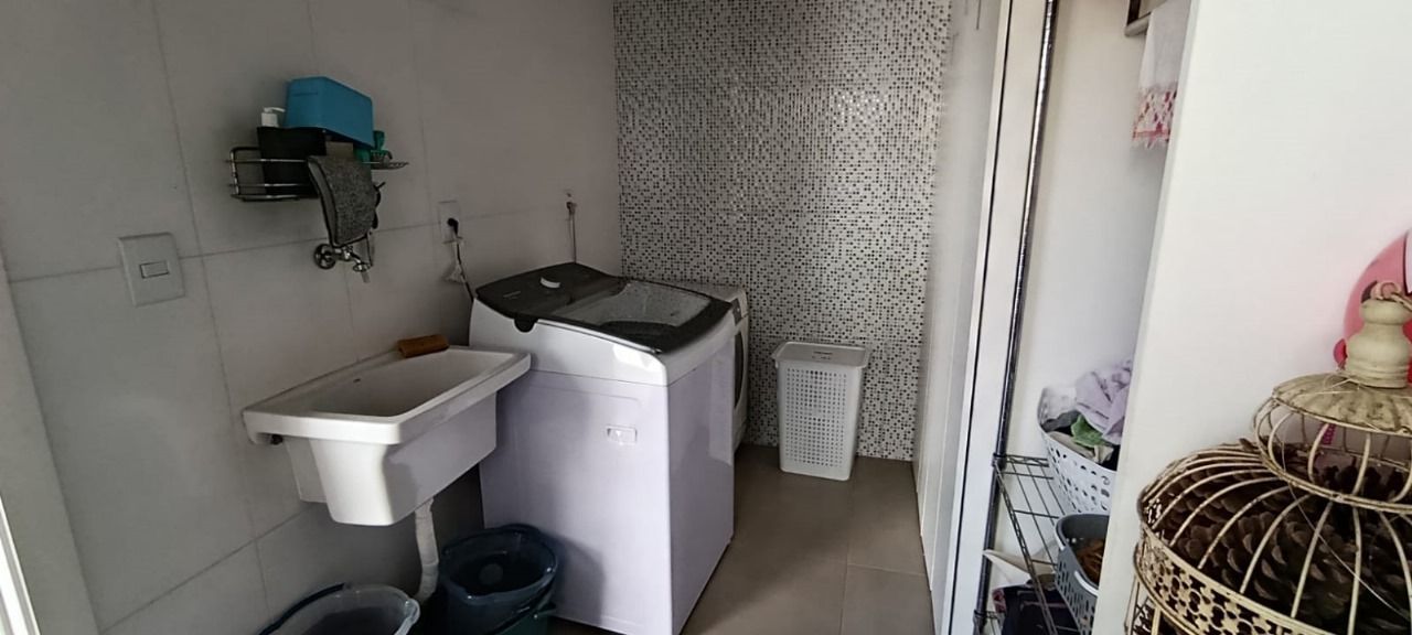 Casa à venda com 4 quartos, 180m² - Foto 21