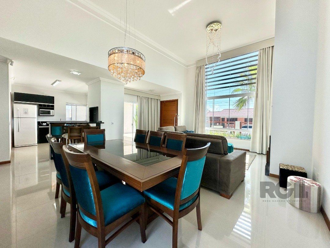 Casa, 3 quartos, 250 m² - Foto 4