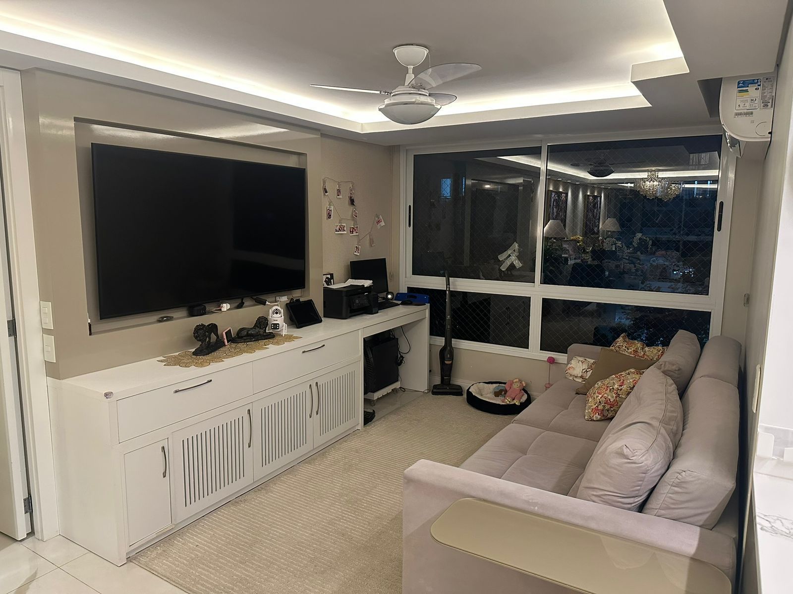 Apartamento com 2 dormitórios no bairro Cavalhada